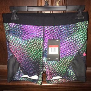Nike Pro Hypercool NWT spandex Shorts Large L